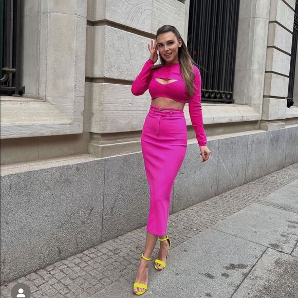 ZARA MIDI SKIRT WITH BELT - Picture 1 of 10